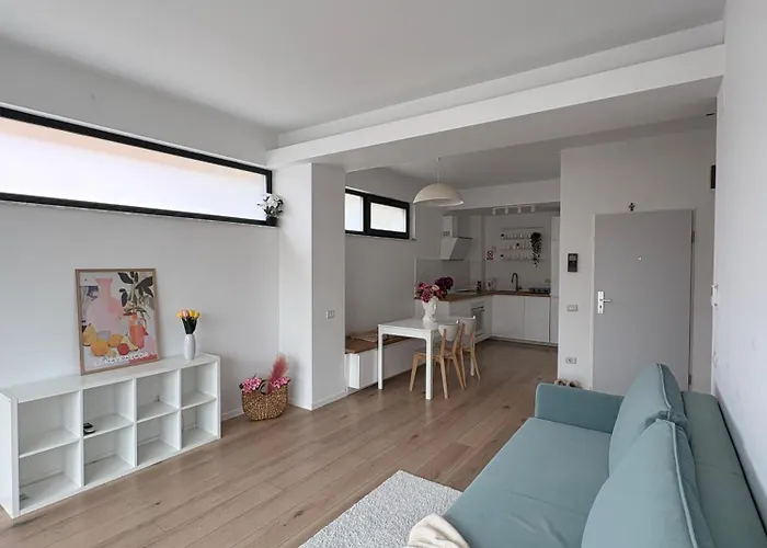 Apartment Warm 1 Bucharest